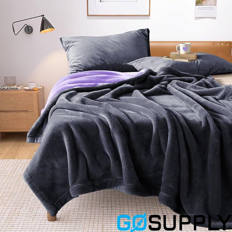 YISURE Waterproof Reversible Blanket - Main Image